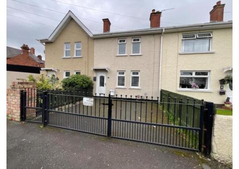 2 Bed Mid-terrace House for sale in North Belfast - Woodvale Parade