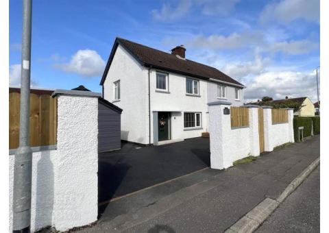 3 Bed Semi-detached House for sale in Castlereagh Rd Area- BT6